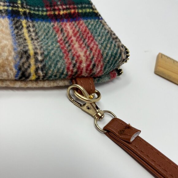 LIB New York Plaid  Wristlet Tan/Red/Green/ - Picture 6 of 12
